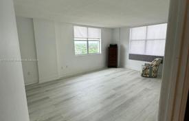 2-zimmer appartements in eigentumswohnungen 144 m² in Miami, Vereinigte Staaten. $380 000