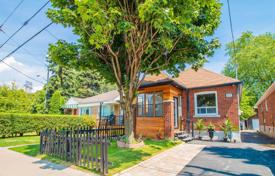 4-zimmer haus in der stadt in East York, Kanada. C$1 060 000