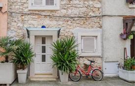 3-zimmer haus in der stadt 60 m² in Umag, Kroatien. 328 000 €
