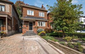 4-zimmer haus in der stadt in Old Toronto, Kanada. C$2 297 000