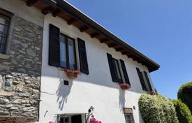 8-zimmer stadthaus in Cernobbio, Italien. 740 000 €