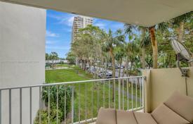 3-zimmer appartements in eigentumswohnungen 300 m² in Miami, Vereinigte Staaten. $595 000