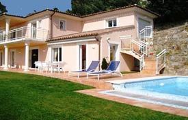 Villa – Mandelieu-la-Napoule, Côte d'Azur, Frankreich. 6 400 €  pro Woche
