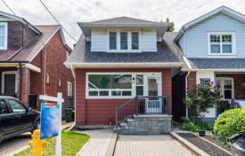Haus in der Stadt – East York, Toronto, Ontario,  Kanada. C$991 000