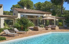 Villa – Mougins, Côte d'Azur, Frankreich. 3 980 000 €