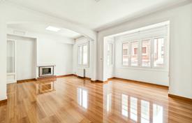 5-zimmer wohnung in Barcelona, Spanien. 750 000 €