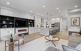 12-zimmer haus in der stadt in Scarborough, Kanada. C$2 717 000