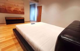 3-zimmer appartements in eigentumswohnungen in Khlong Toei, Thailand. $3 000  pro Woche