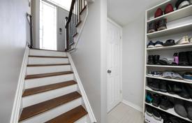 5-zimmer haus in der stadt in Scarborough, Kanada. C$1 306 000