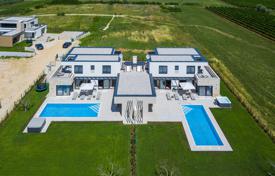 10-zimmer haus in der stadt 538 m² in Brtonigla, Kroatien. 2 200 000 €