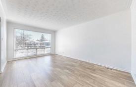 5-zimmer haus in der stadt in Scarborough, Kanada. C$1 319 000