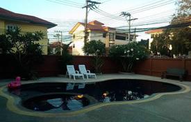 Haus in der Stadt – Jomtien, Pattaya, Chonburi,  Thailand. 3 000 €  pro Woche