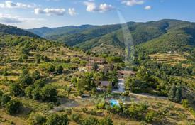 Villa 1000 m² in Cortona, Italien. 1 950 000 €