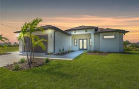 4-zimmer haus in der stadt 233 m² in Cape Coral, Vereinigte Staaten. $360 000