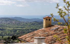 5-zimmer stadthaus in Chateauneuf-Grasse, Frankreich. 570 000 €