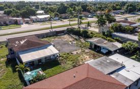 Haus in der Stadt – Hialeah, Florida, Vereinigte Staaten. $1 000 000