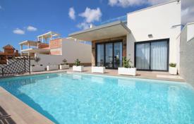 3-zimmer villa 144 m² in San Miguel de Salinas, Spanien. 810 000 €