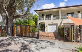 3-zimmer haus in der stadt 160 m² in Miami, Vereinigte Staaten. $1 500 000