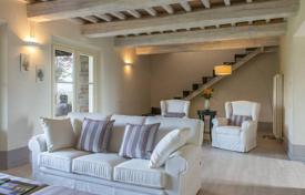 4-zimmer villa 320 m² in Fabro, Italien. 1 100 000 €