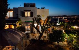 Villa – Ibiza, Balearen, Spanien. 7 400 €  pro Woche
