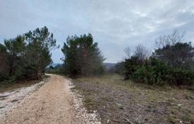 Grundstück in Barban, Kroatien. 83 000 €