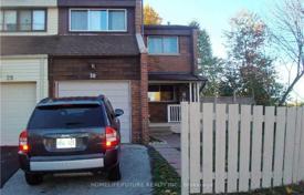 8-zimmer stadthaus in Scarborough, Kanada. C$1 093 000