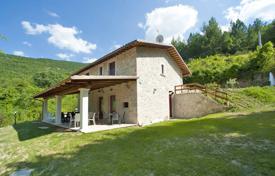 Villa – Ascoli Piceno, Marche, Italien. 460 000 €