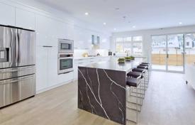 17-zimmer haus in der stadt in Scarborough, Kanada. C$2 498 000