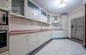 4-zimmer wohnung 223 m² in district Khamovniki, Russland. 250 000 ₽  pro Woche