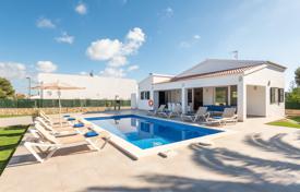Villa – Menorca, Balearen, Spanien. 4 700 €  pro Woche