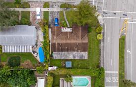 Haus in der Stadt – West End, Miami, Florida,  Vereinigte Staaten. $699 000