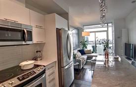 2-zimmer wohnung in Fort York Boulevard, Kanada. C$842 000