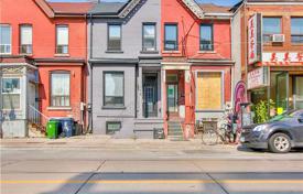 Stadthaus – Gerrard Street East, Toronto, Ontario,  Kanada. C$1 387 000
