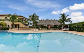 Villa – Miami, Florida, Vereinigte Staaten. 3 072 000 €