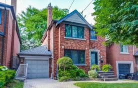 Haus in der Stadt – East York, Toronto, Ontario,  Kanada. C$2 025 000