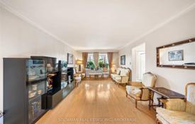 10-zimmer haus in der stadt in North York, Kanada. C$1 915 000