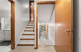 5-zimmer haus in der stadt in North York, Kanada. C$2 122 000