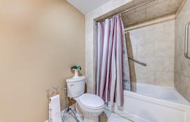 8-zimmer haus in der stadt in Scarborough, Kanada. C$1 263 000