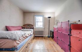 7-zimmer haus in der stadt in York, Kanada. C$1 154 000