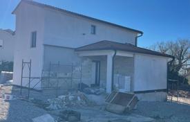 2-zimmer haus in der stadt 200 m² in Raša, Kroatien. 350 000 €
