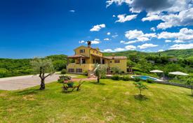 6-zimmer haus in der stadt 300 m² in Motovun, Kroatien. 650 000 €