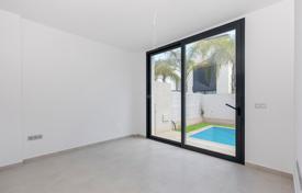 3-zimmer villa 140 m² in Villamartin, Spanien. 339 000 €