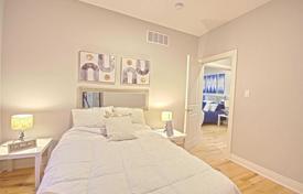11-zimmer haus in der stadt in Scarborough, Kanada. C$1 906 000