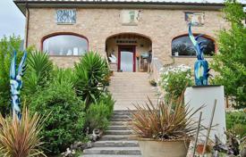 19-zimmer einfamilienhaus in Camaiore, Italien. 1 500 000 €
