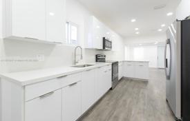 4-zimmer haus in der stadt 130 m² in Miami, Vereinigte Staaten. $450 000