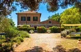 19-zimmer landgut 455 m² in Radicondoli, Italien. 1 300 000 €