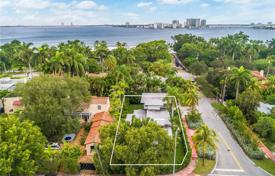 Haus in der Stadt – Miami Beach, Florida, Vereinigte Staaten. $3 395 000