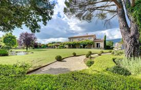 Villa – Saint-Saturnin-lès-Apt, Provence-Alpes-Côte d'Azur, Frankreich. 2 950 000 €
