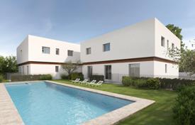 2-zimmer stadthaus 93 m² in Villamartin, Spanien. 296 000 €