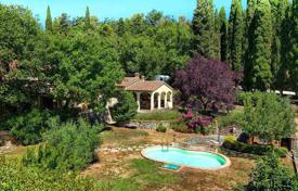 3-zimmer villa 200 m² in Sassetta, Italien. 530 000 €
